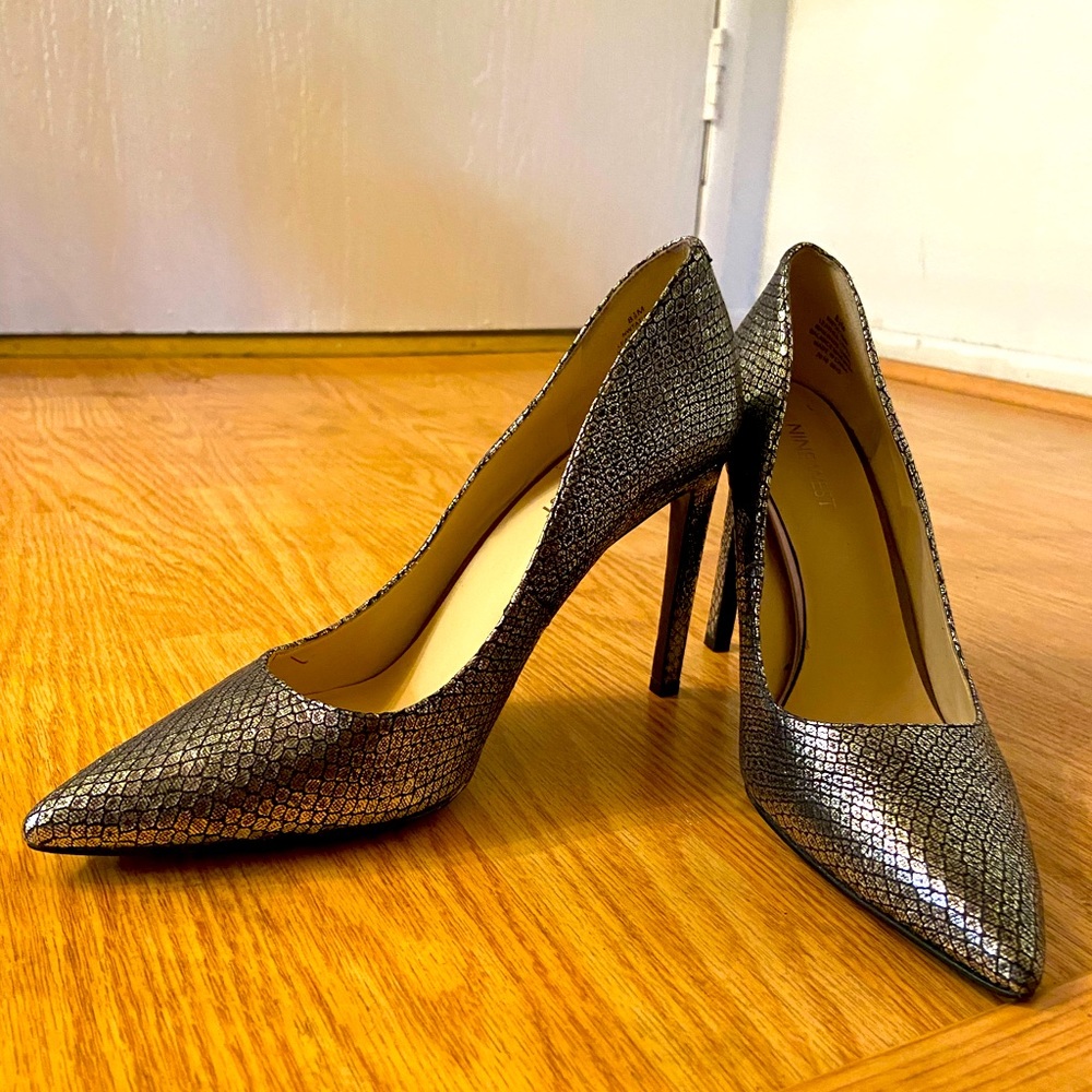 Nine West Grey/Black Sparkly Pumps, Mint Condition size 8.5
